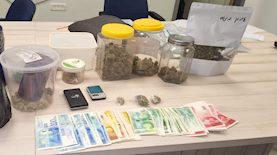 תחנת סמים באור עקיבא, צילום: דוברות המשטרה